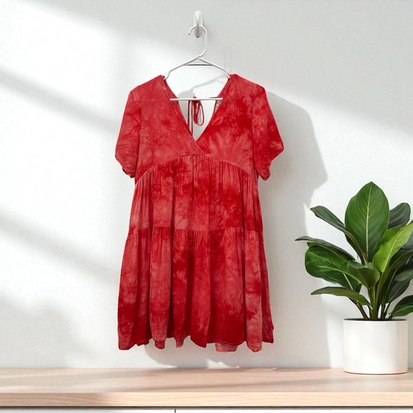 Anthropologie Tops - Anthropologie Women’s Easel Red Tie-Dye V-Neck Dress Size S
